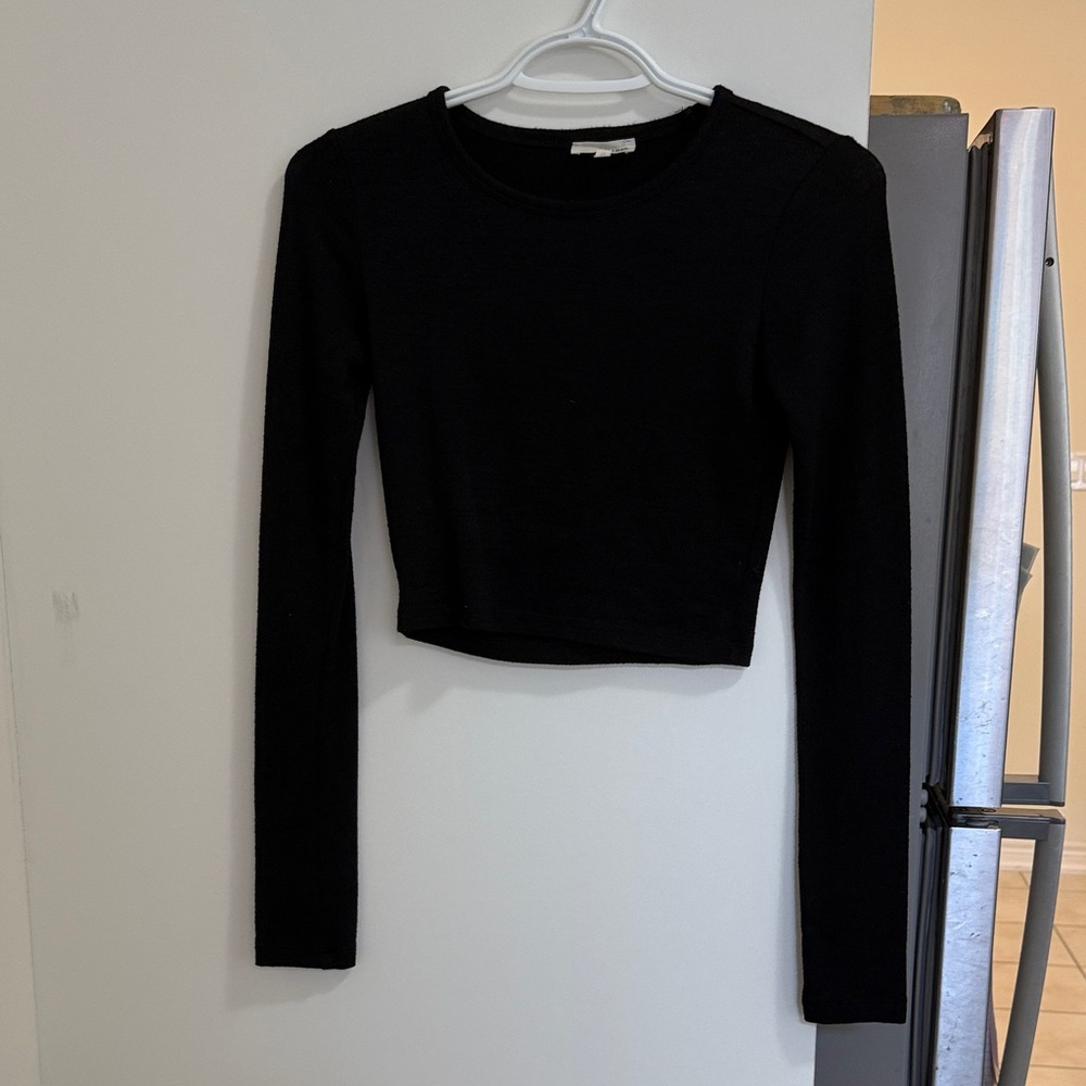 Wilfred Midnight Black Long Sleeve Crop Top